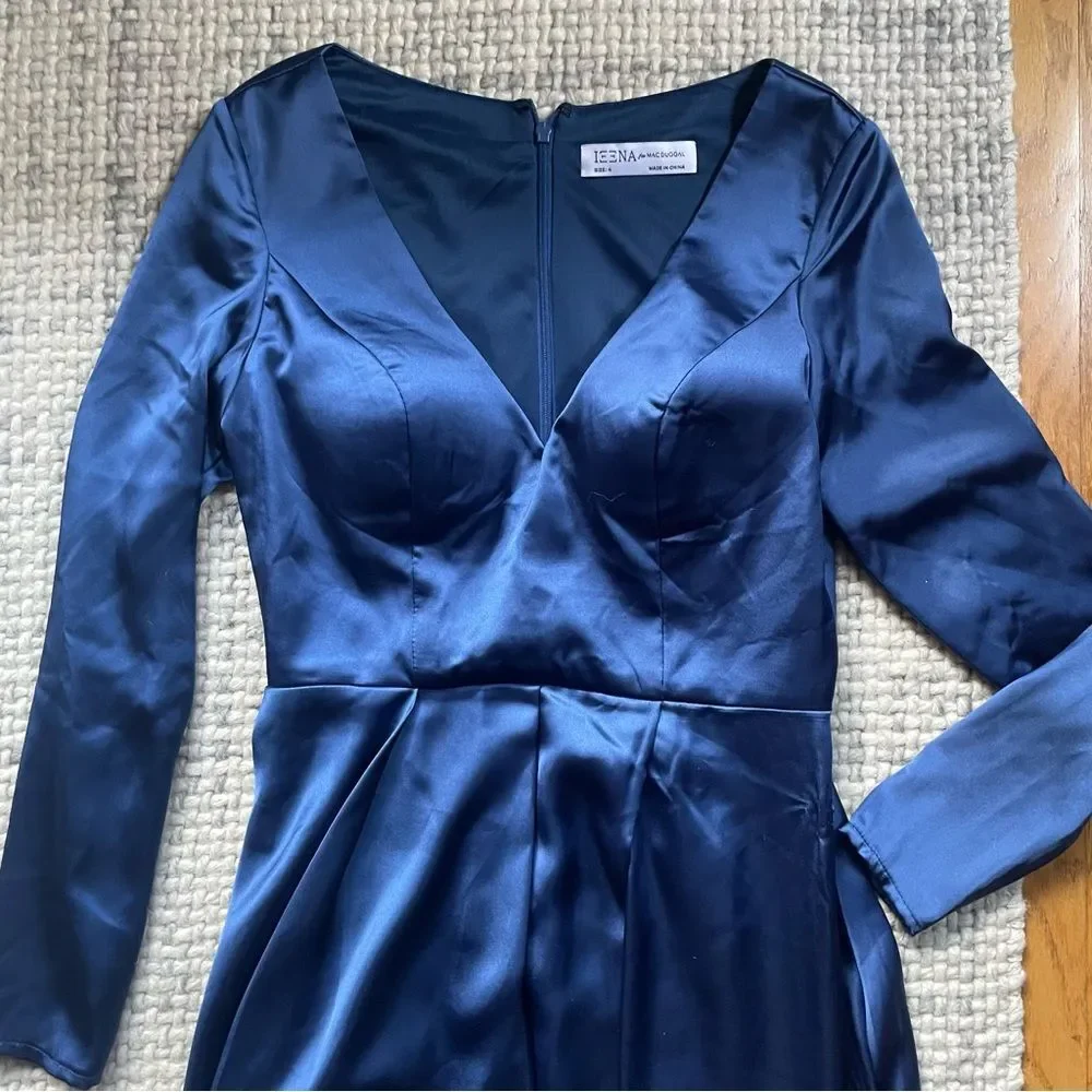Mac Duggal Blue Satin V Neck Long Sleeve Pleated Gown 4 - Picture 4 of 5